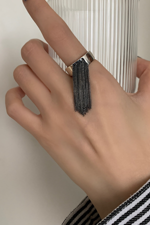Retro Korean-Style Tassel Open Ring for Women - Exaggerated Vintage Design, Perfect for Parties and Instagram-Ready Looks