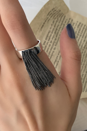 Retro Korean-Style Tassel Open Ring for Women - Exaggerated Vintage Design, Perfect for Parties and Instagram-Ready Looks