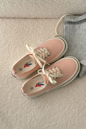 Retro Lace-Up Canvas Shoes for Women - 2025 Korean Style Streetwear Casual White Sneakers