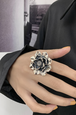 Retro Large Flower Silver Ring - Peony Bloom Open Design, Minimalist Vintage Style, Trendy 2025 Cold Aesthetic