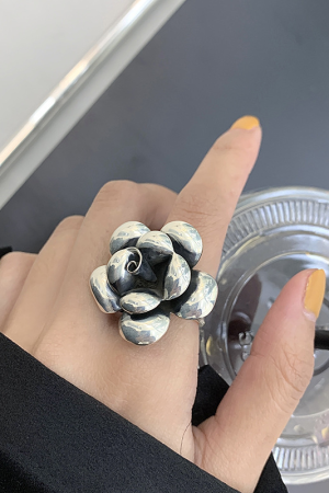 Retro Large Flower Silver Ring - Peony Bloom Open Design, Minimalist Vintage Style, Trendy 2025 Cold Aesthetic