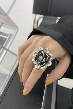 Retro Large Flower Silver Ring - Peony Bloom Open Design, Minimalist Vintage Style, Trendy 2025 Cold Aesthetic