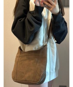 Retro Matte Water Bucket Bag for Women - 2025 Minimalist Large Capacity Commuting Underarm Casual Shoulder Crossbody Bag