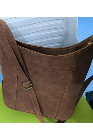 Retro Matte Water Bucket Bag for Women - 2025 Minimalist Large Capacity Commuting Underarm Casual Shoulder Crossbody Bag