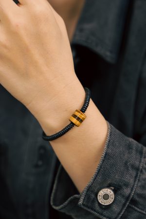 Retro Minimalist Black Sandalwood Bead Bracelet for Men and Women - Versatile Niche Jewelry Wristband