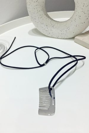 Retro Minimalist Silver Heart-Shaped Letter Comb Adjustable Necklace for Autumn & Winter Fashion Sweater Chain Pendant Accessory