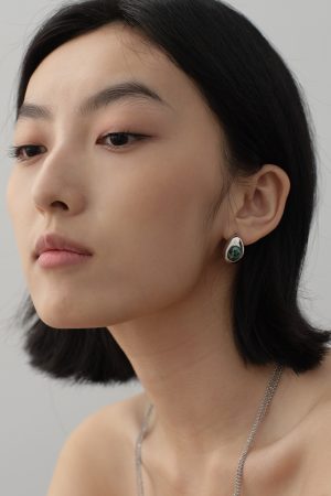 Retro Minimalist Silver Natural Stone Crescent Water Drop Earrings - Versatile Chinese Style Jewelry for Women