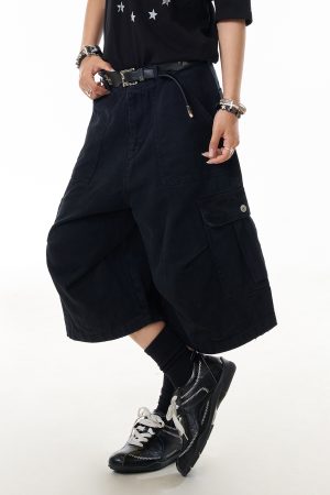 Retro Multi-Pocket Cargo Capris for Women - Loose Wide-Leg Casual Shorts, American High Street Style, Wrinkled Wash, Y2K Fashion