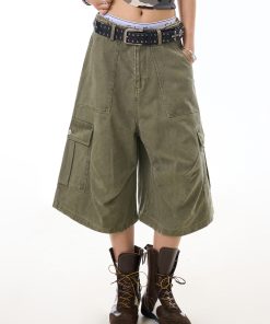 Retro Multi-Pocket Cargo Capris for Women - Loose Wide-Leg Casual Shorts, American High Street Style, Wrinkled Wash, Y2K Fashion