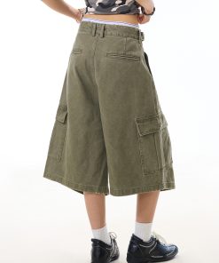 Retro Multi-Pocket Cargo Capris for Women - Loose Wide-Leg Casual Shorts, American High Street Style, Wrinkled Wash, Y2K Fashion