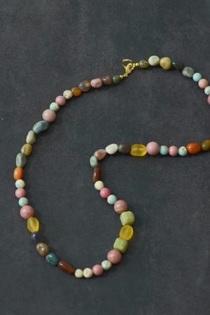 Retro Natural Stone Beaded Necklace for Women, Light Luxury Clavicle Chain, 2025 Fashion Trend