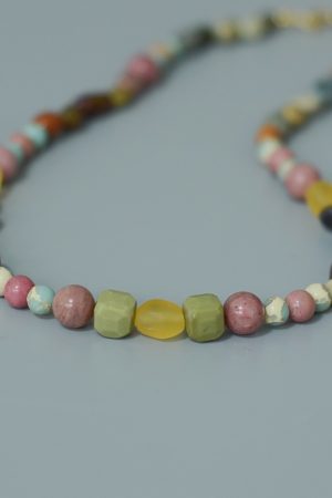 Retro Natural Stone Beaded Necklace for Women, Light Luxury Clavicle Chain, 2025 Fashion Trend
