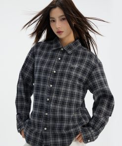 Retro Plaid Long Sleeve Shirt with Collar - Blue and Black Check Design, Casual Loose Fit, Y2K Style Fashion Top