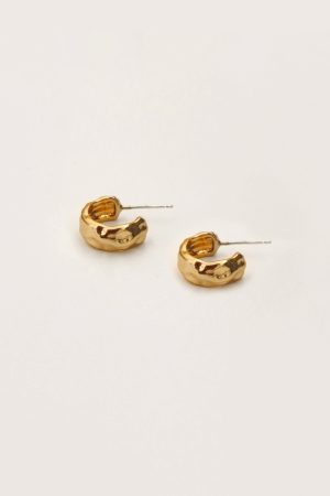 Retro Pleated Lava Metal Carved Earrings - Hypoallergenic S925 Silver Pin - Vintage French Style Jewelry