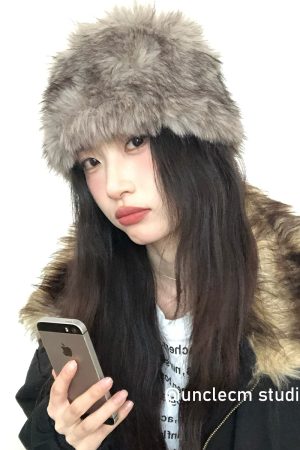 Retro Plush Warm Hooded Beanie for Women - Thick Cold-Proof Knitted Wide Headband, Sweet and Stylish for Autumn and Winter