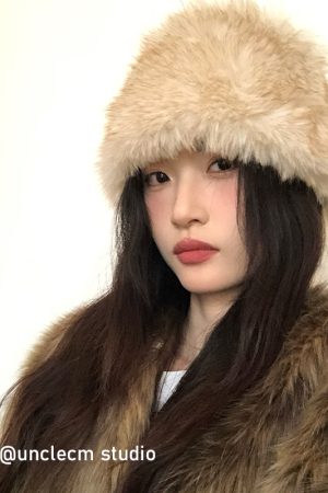 Retro Plush Warm Hooded Beanie for Women - Thick Cold-Proof Knitted Wide Headband, Sweet and Stylish for Autumn and Winter
