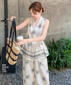 Retro Printed Waist-Cinching Vest and High-Waisted Wide-Leg Pants Two-Piece Set for Women - Trendy Summer Fashion 2025