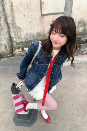 Retro Pumpkin Slim-Fit Denim Jacket for Women with Multi-Pockets - Stylish Short Commuter Top