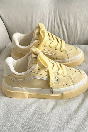Retro Student Design Bread Sneakers for Women - 20255 Spring Casual Sports Shoes, Versatile 90s Style