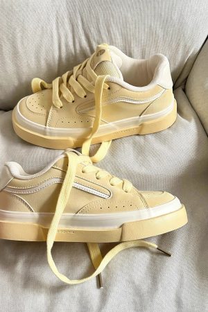 Retro Student Design Bread Sneakers for Women - 20255 Spring Casual Sports Shoes, Versatile 90s Style