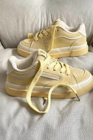 Retro Student Design Bread Sneakers for Women - 20255 Spring Casual Sports Shoes, Versatile 90s Style