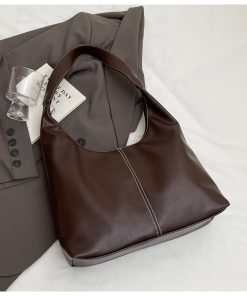 Retro Student Shoulder Bag - Large Capacity Underarm Tote - High-End Women's Fashion - Spring/Summer 2025 Style