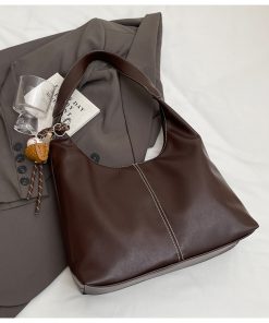 Retro Student Shoulder Bag - Large Capacity Underarm Tote - High-End Women's Fashion - Spring/Summer 2025 Style