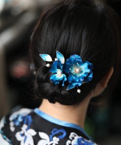 Retro Velvet Flower Hairpin Headdress - Ancient Style Hanfu Accessory for Qipao - Ming Dynasty Court Floral Ornament in Blue