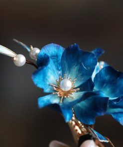 Retro Velvet Flower Hairpin Headdress - Ancient Style Hanfu Accessory for Qipao - Ming Dynasty Court Floral Ornament in Blue