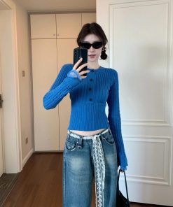 Retro Waist-Cinching Fitted Sweater for Women - Knitted Base Layer Top for Winter and Spring Fashion