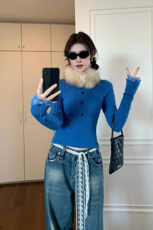 Retro Waist-Cinching Fitted Sweater for Women - Knitted Base Layer Top for Winter and Spring Fashion
