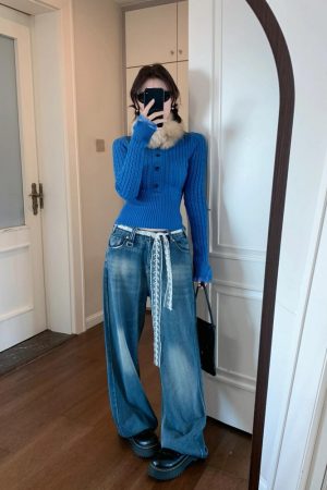 Retro Waist-Cinching Fitted Sweater for Women - Knitted Base Layer Top for Winter and Spring Fashion