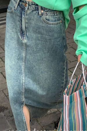 Retro Washed Blue Split Denim Skirt for Women - Versatile Mid-Length High-Waisted Casual Style for Spring and Summer