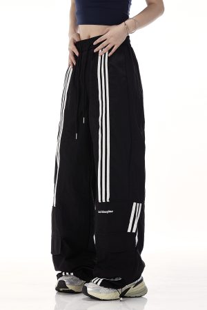 Retro Wide-Leg Cargo Pants for Women - Loose Drawstring Casual Trousers, Trendy High Street Style, Quick-Dry Sportswear, Y2K Fashion