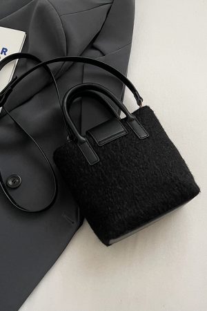 Retro Woolen Handbag for Women - Small Square Shoulder Crossbody Bag - Spring/Summer 2025 Fashion Accessory