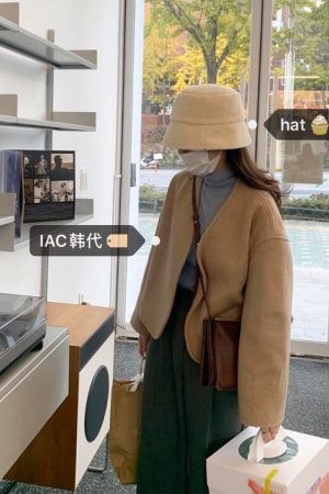 Reversible Milk White Checkered Fisherman's Bucket Hat - Y2K Korean Style for Winter Nights