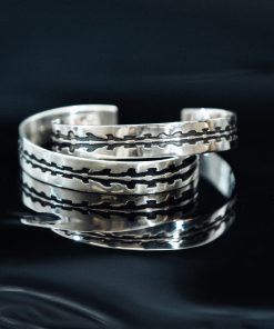 Roaring Beast Spine Engraved 925 Silver Bracelet - Statement Jewelry, Unique Design, Gothic Style, Perfect for Casual or Evening Wear