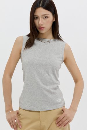 Round Neck Slim Fit Sports Vest T-Shirt for Men and Women - Summer Sleeveless Layering Top, Ideal for Casual and Active Wear