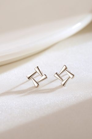 S925 Pure Silver Small Geometric Triangle Square Stud Earrings - Trendy Elegant Accessories for Modern Minimalist Style