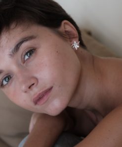 S925 Pure Silver White Iris Flower Stud Earrings for Women - Niche Matte Petal Design, Floral Jewelry, Trendy Fashion Accessory