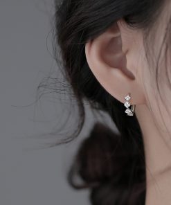 S925 Silver Diamond-Shaped Ear Clips - High-End Trendy Earrings for Women - Niche Design 2025 Fashion Jewelry