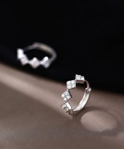 S925 Silver Diamond-Shaped Ear Clips - High-End Trendy Earrings for Women - Niche Design 2025 Fashion Jewelry
