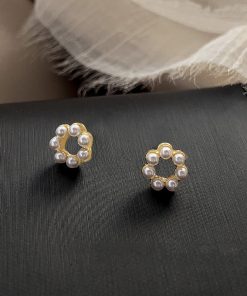 S925 Silver Needle Pearl Earrings - Minimalist Round Studs, Exquisite Korean Style, Versatile Mini Ear Jewelry for Women