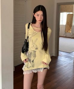 Self-Cultivation Elastic Lace Splicing Pearl Beaded Rabbit Print Long Sleeve Top - Chic Y2K Style