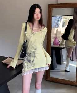 Self-Cultivation Elastic Lace Splicing Pearl Beaded Rabbit Print Long Sleeve Top - Chic Y2K Style