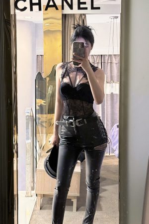 Sexy Lace Splicing Slim-Fit Bodysuit with Binding Design for Young Mothers - Trendy and Elegant Fashion Staple