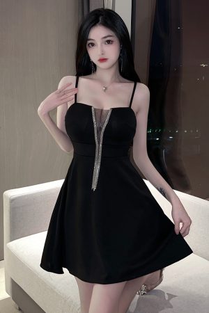 Sexy Low-Cut V-Neck Mesh Splicing Tassel Camisole Dress for Women - Nightclub & Workwear Chic