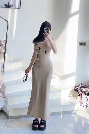 Sexy Slim Fit Bodycon Cross Patchwork Dress for Curvy Figures - Trendy Y2K Style