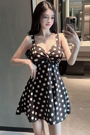 Sexy Women's Deep V-Neck Spaghetti Strap Dress - Slim-Fit Tummy-Covering Short Skirt for Nightclub & Work Uniform Style