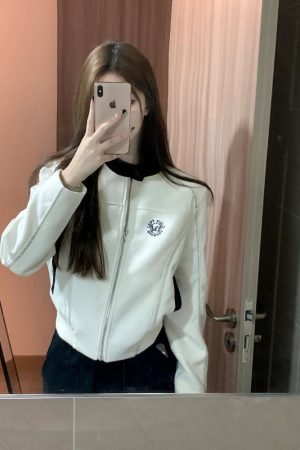 Short Embroidered Baseball Jacket for Women, Slim Fit Casual Cardigan Top, Winter Fashion Outerwear